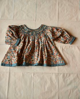 [BONJOUR] Butterfly blouse with cross embroidery /Small Blue flowers print [4Y]